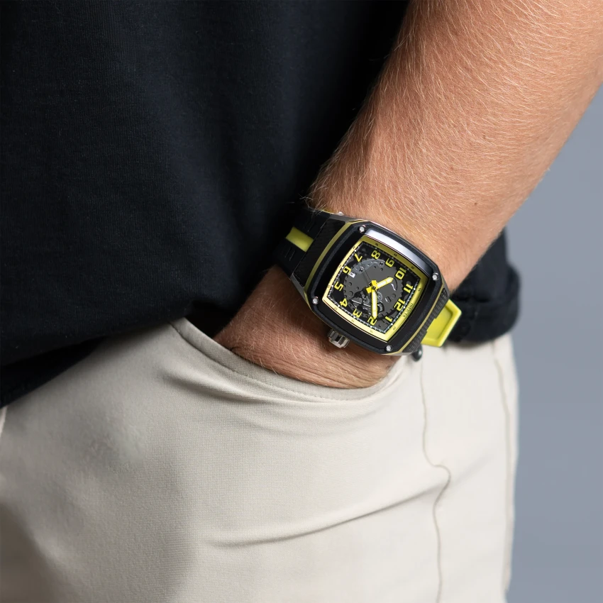 Invicta Racing model 48070 | Invictawatch